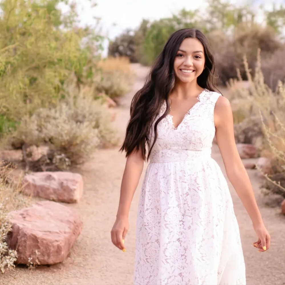 Love Swept White Lace Midi Skater Dress. XL . NTW